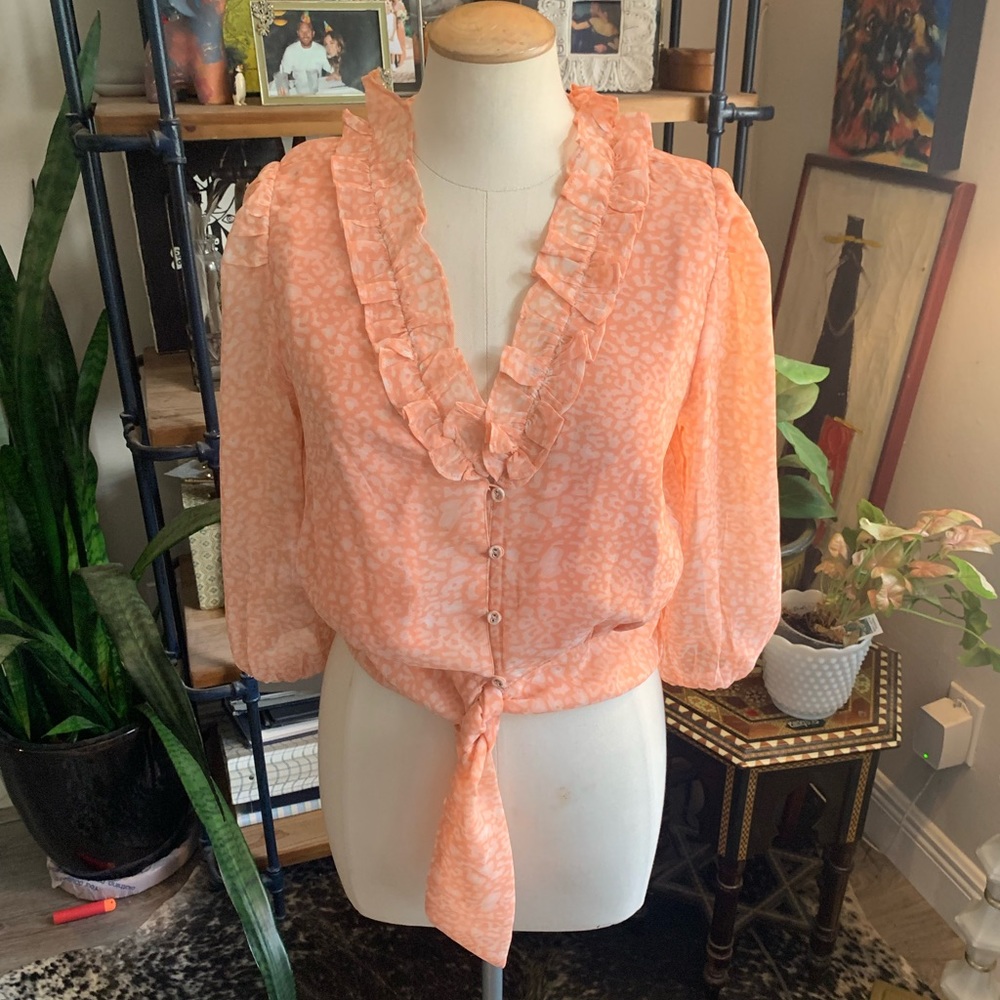WALTER BAKER
Bree Top In Peach Jagu